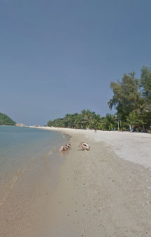 Beach Modelling Photobombed Haad Beach Thailand tmb2