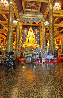 Budhist Temple VR Woramahawihan Mueang Thailand tmb10