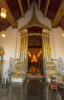Budhist Temple VR Woramahawihan Mueang Thailand tmb14