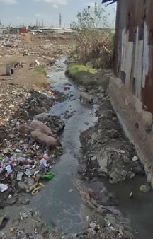 Kenya Slums Viwandani Nairobi Bizarre VR Address tmb1