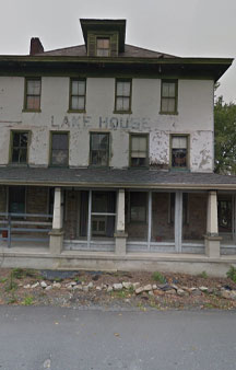 Lake House Saylorsburg VR Haunted Ghost Hotel tmb7