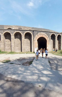 Pompei Roman Ruins VR Archeology Anfiteatro Amphitheatre Open Air Venue tmb14