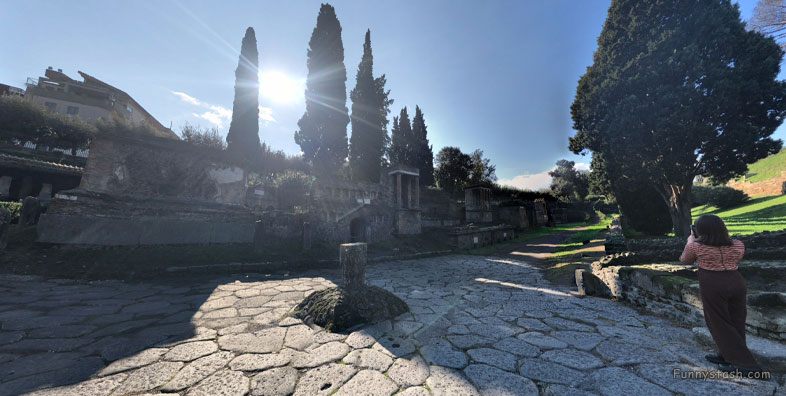 Pompei Roman Ruins VR Archeology Garden Of The Fugitives 1