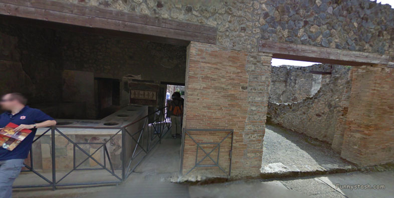 Pompei Roman Ruins VR Archeology House Of Iulis Polibius 2