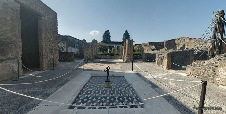 Pompei Roman Ruins VR Archeology House Of The Faun 1