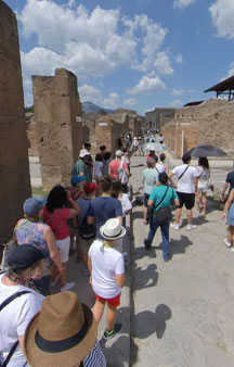 Pompei Roman Ruins VR Archeology Pedestrian Passages tmb7