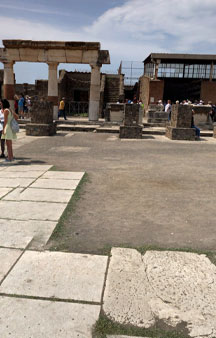 Pompei Roman Ruins VR Archeology Temple Of Jupiter tmb7