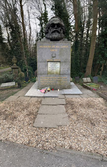 Karl Marx Grave Tomb HighGate Cemetery England tmb1