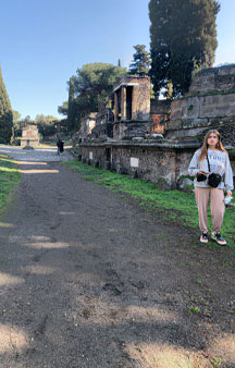 Pompei Roman Ruins VR Archeology Garden Of The Fugitives tmb1