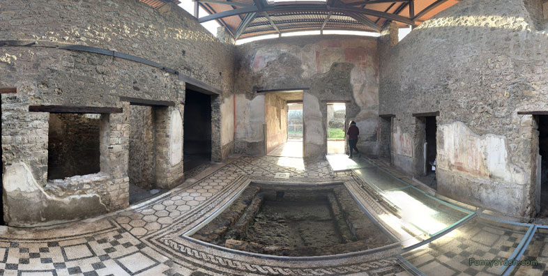 Pompei Roman Ruins VR Archeology House Of The Wounded Bear