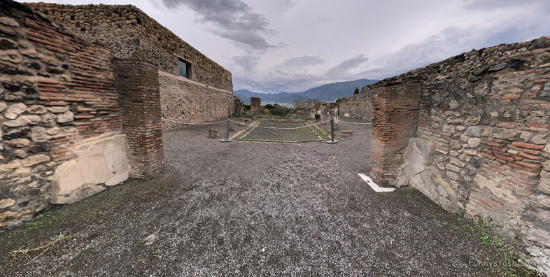 Pompei Roman Ruins VR Archeology Municipal Buildings Comitium