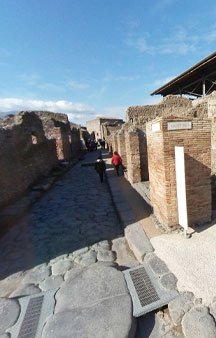 Pompei Roman Ruins VR Archeology Pedestrian Passages tmb1