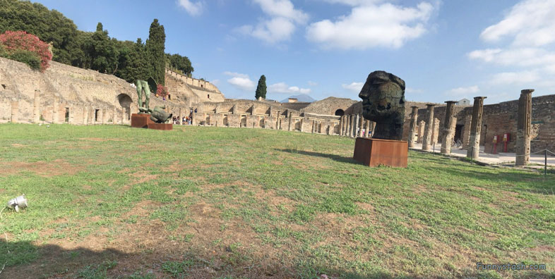 Pompei Roman Ruins VR Archeology Quadriporticus Of The Theaters