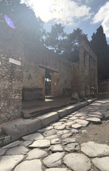 Pompei Roman Ruins VR Archeology Temple Of Isis tmb2