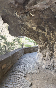 Shrouded Medieval Monasteries Canyon Matka VR Macedonia tmb22