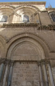 Immovable Ladder Church Sepulchre Jerusalem Tourism VR Gps tmb4