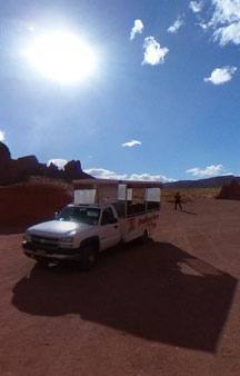Indian Native Navajo Hogan Monet Valley VR Tour Guide tmb1