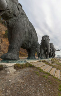 Mammoth Crossing Russian Monument PhotoSphere VR tmb3